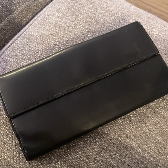 Gucci Wallet - Picture 2 of 6